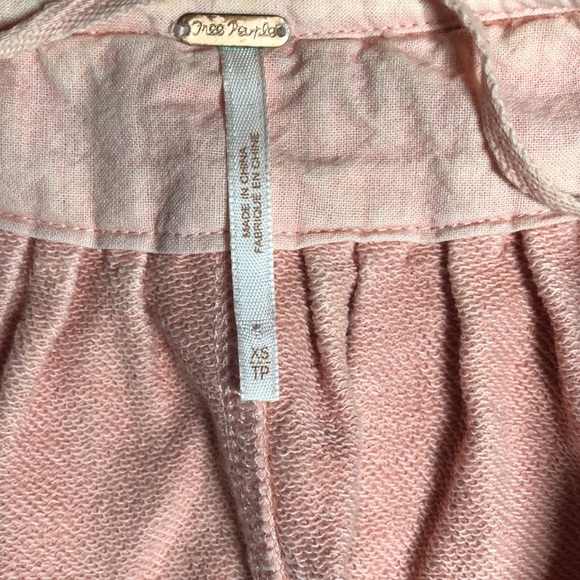 Free People pink hooded cardigan / sweatshirt - Picture 6 of 11